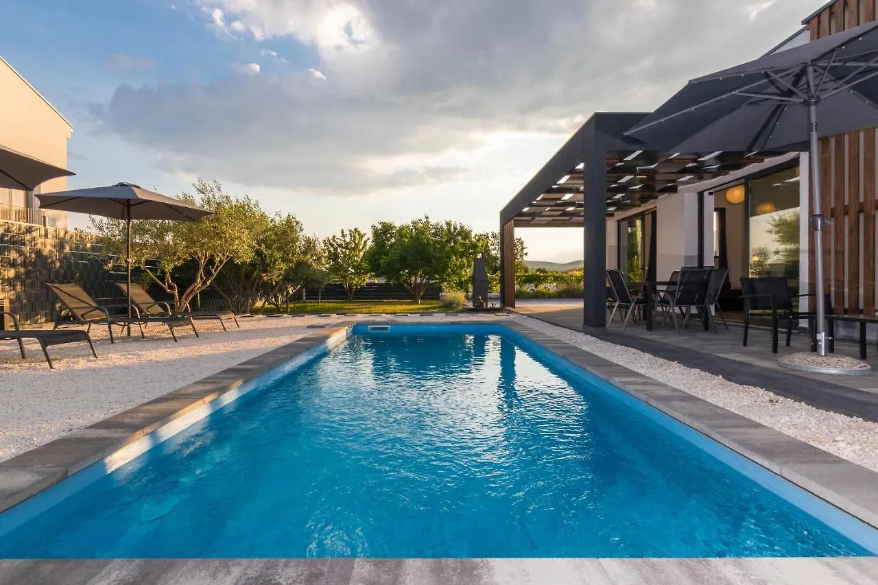 Villa Sempervivum 2 With Pool And Sea View Kastela Croatia